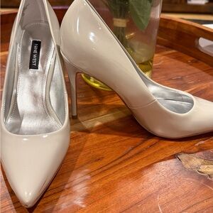 Nine West Women's Glossy Cream Heels